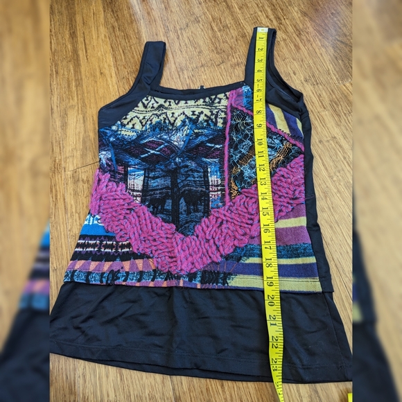 Save the Queen Tank Top - Picture 5 of 5